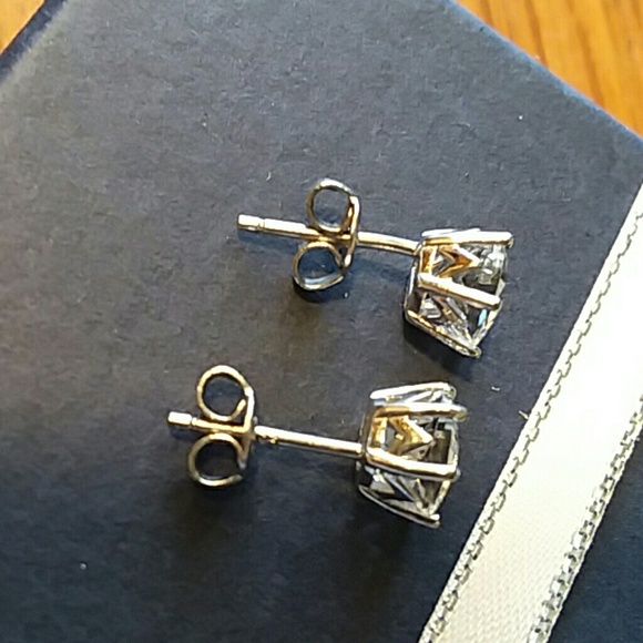 HERKIMER DIAMOND QUARTZ EARRINGS - Picture 3 of 8